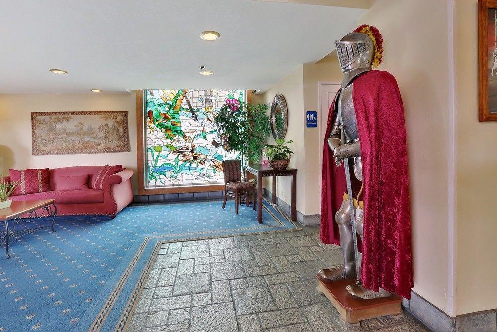 Castle Inn And Suites Anaheim Buitenkant foto